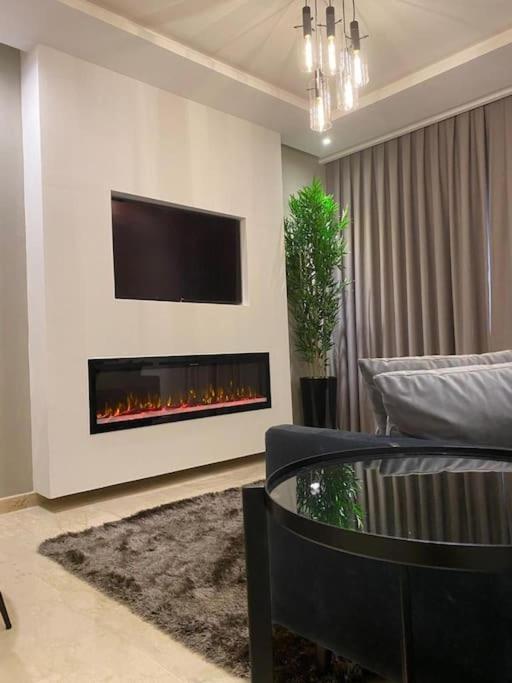 Appartement De Luxe ,Piscine,Parking,Terrasse Agadir Exterior foto